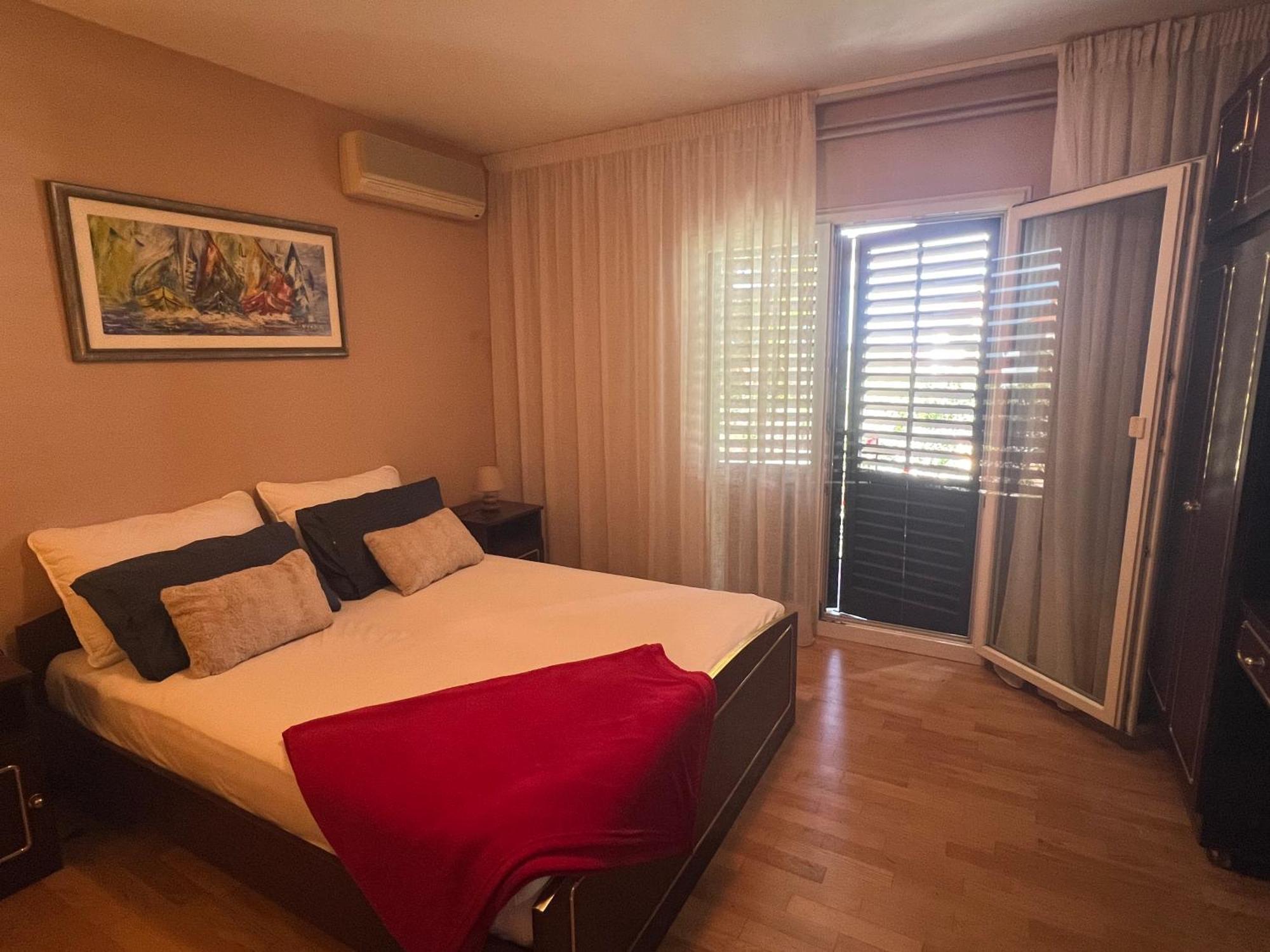 Valmare Apartment *